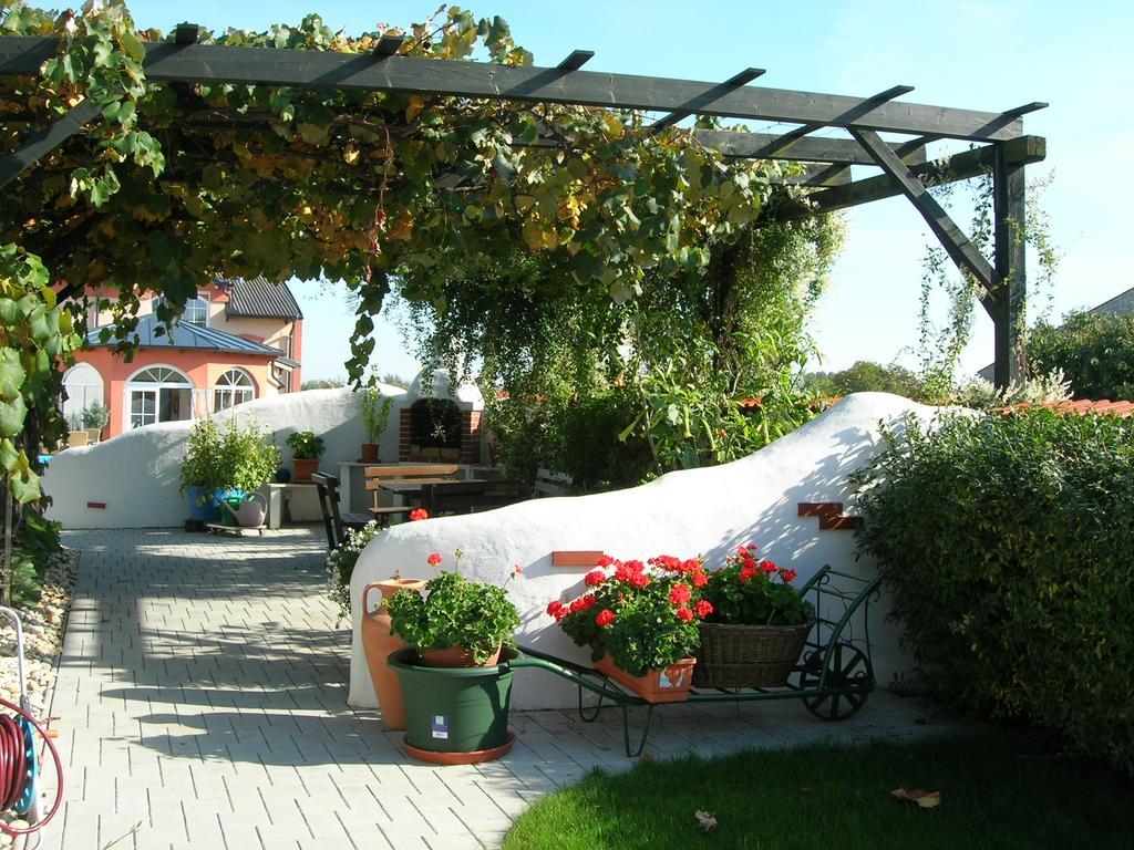 Sekt & Wein - Walter Klein Apartment Illmitz Luaran gambar